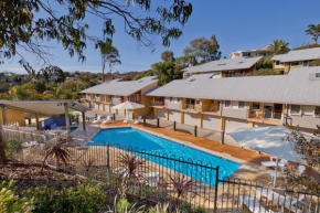 Гостиница Tathra Beach House Holiday Apartments  Татра